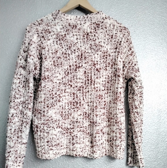 Pink Rose Sweater   Size  M - Picture 7 of 7